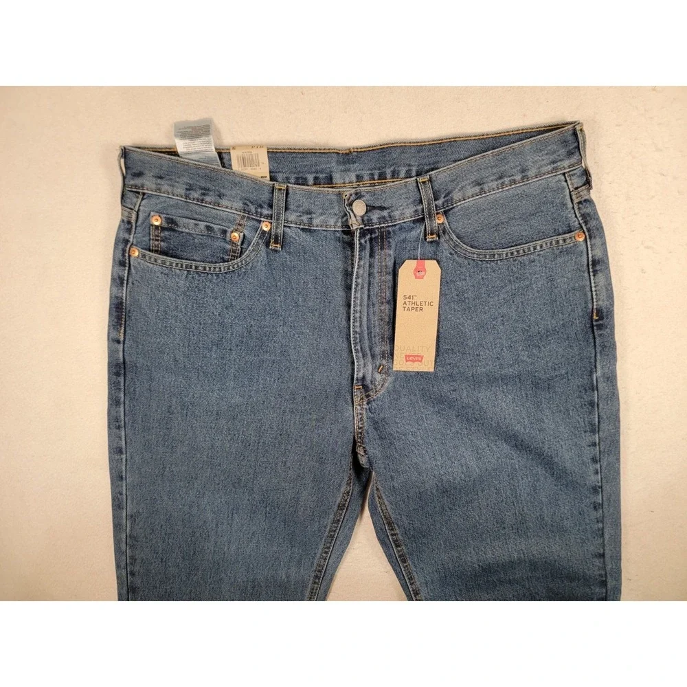 Levi's 541 Athletic Taper Jeans Men's 37x32 Medium Wash Blue‎ 100% Cotton NWT